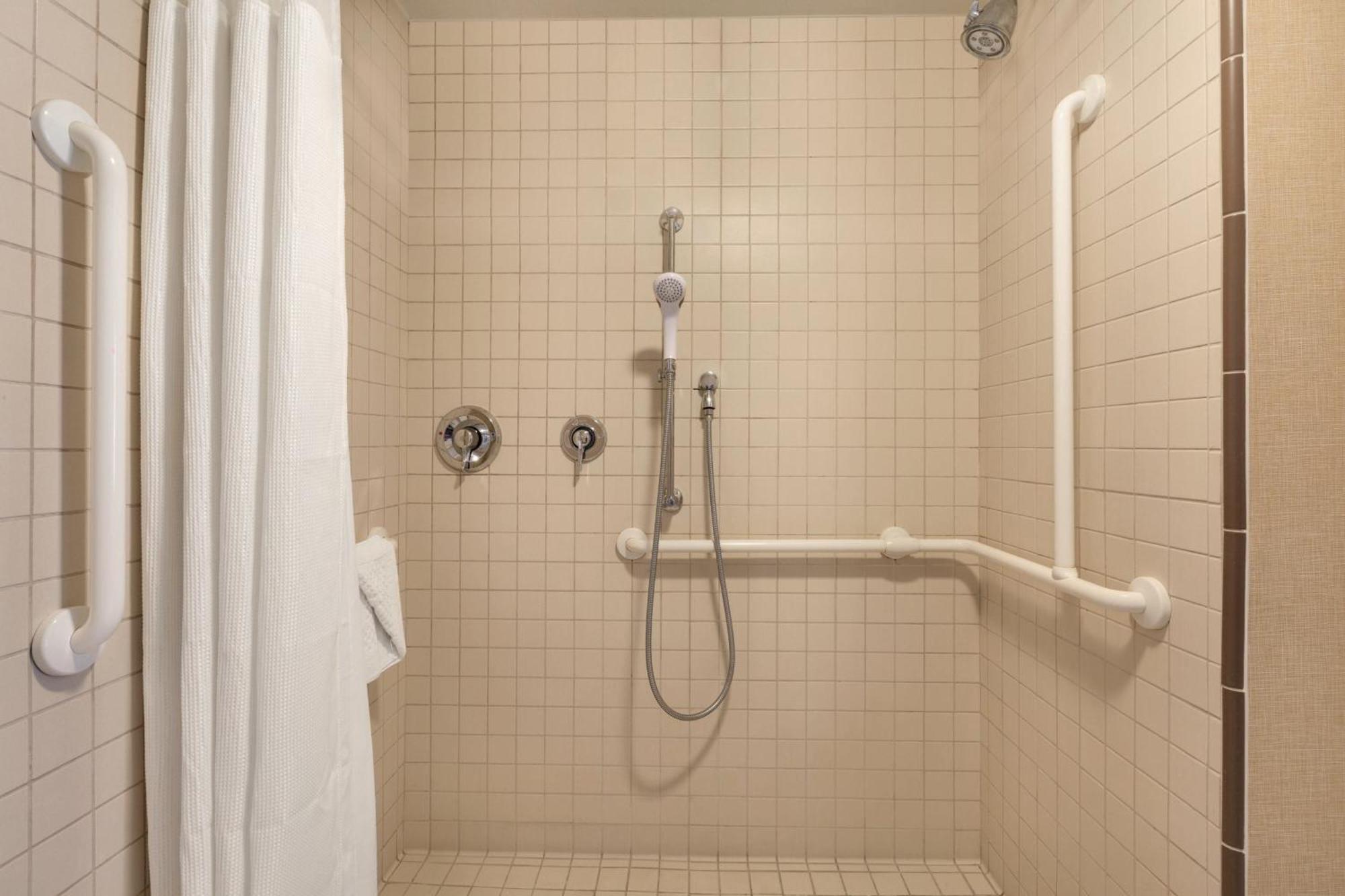 Residence Inn San Diego North/Сан Маркос Екстериор снимка