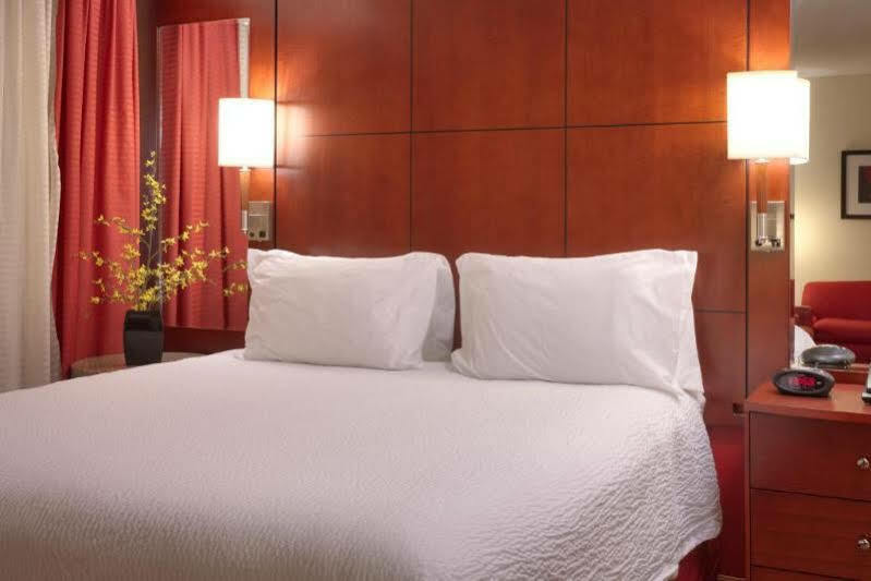 Residence Inn San Diego North/Сан Маркос Екстериор снимка